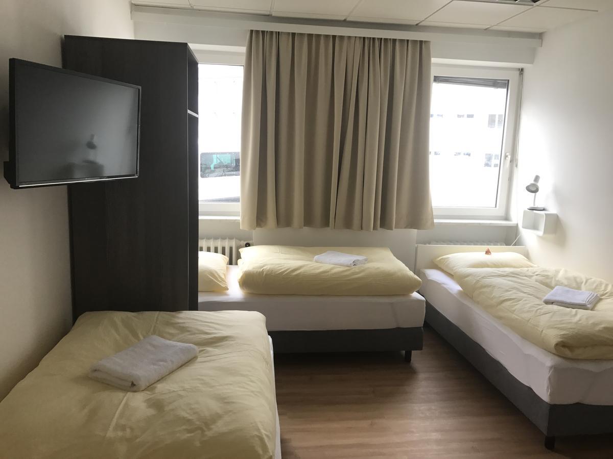 Montagehotel Bed&Steel Linz Exterior foto